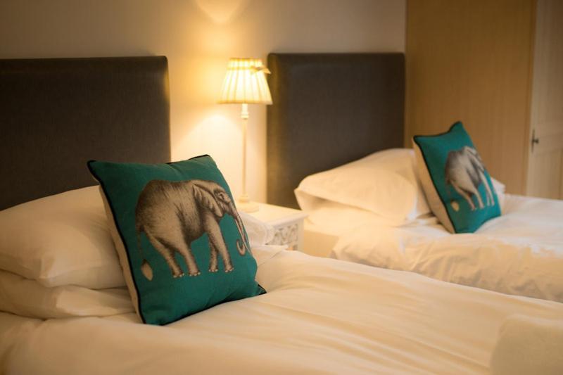 Haddon Cottage - Darwin Lake Holiday Village 매틀록 외부 사진