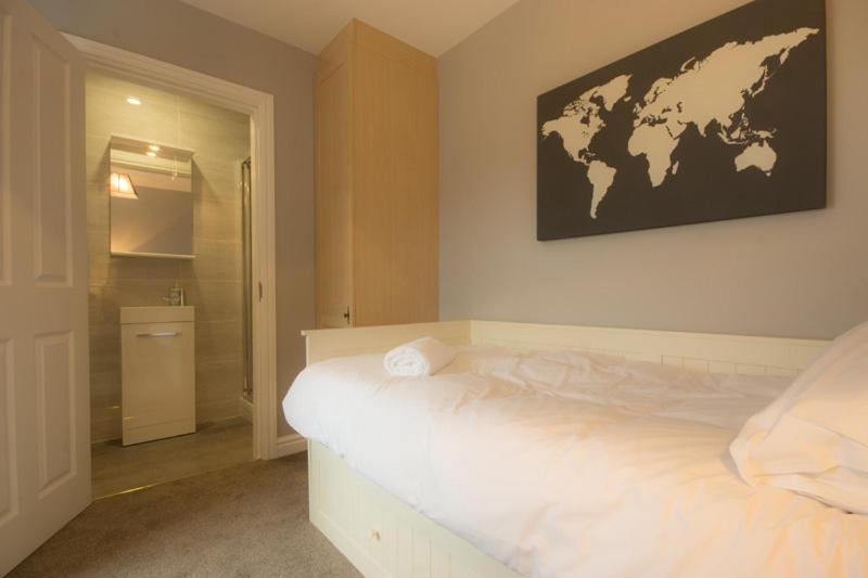 Haddon Cottage - Darwin Lake Holiday Village 매틀록 외부 사진
